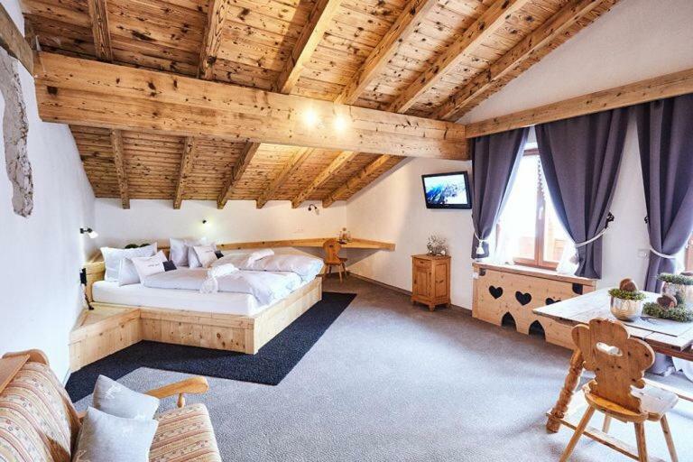 Hotel Garni Eder Gmund am Tegernsee Bagian luar foto